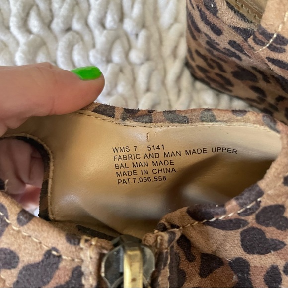 3/$35 ✨ CATO Leopard print wedges - Picture 9 of 9